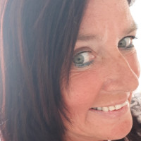 Annina - Engelkontakte - Beruf & Finanzen - Tarot & Kartenlegen - Liebe & Partnerschaft - Medium & Channeling