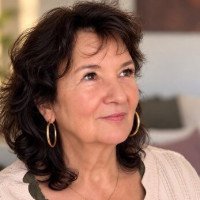 Heidi - Hellsehen & Wahrsagen - Tierkommunikation - Beruf & Finanzen - Liebe & Partnerschaft - Tarot & Kartenlegen